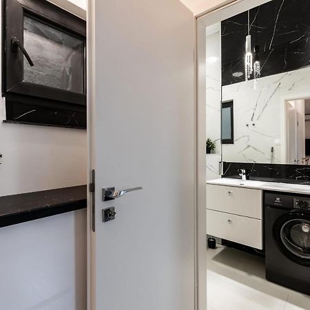 Quiet Very Central & Stylish Apt Budapeste Exterior foto