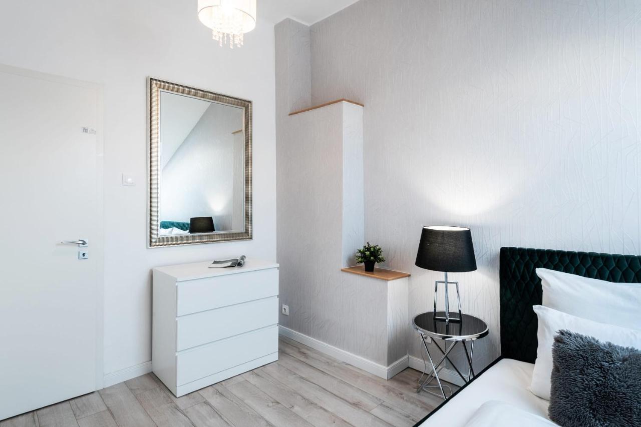 Quiet Very Central & Stylish Apt Budapeste Exterior foto